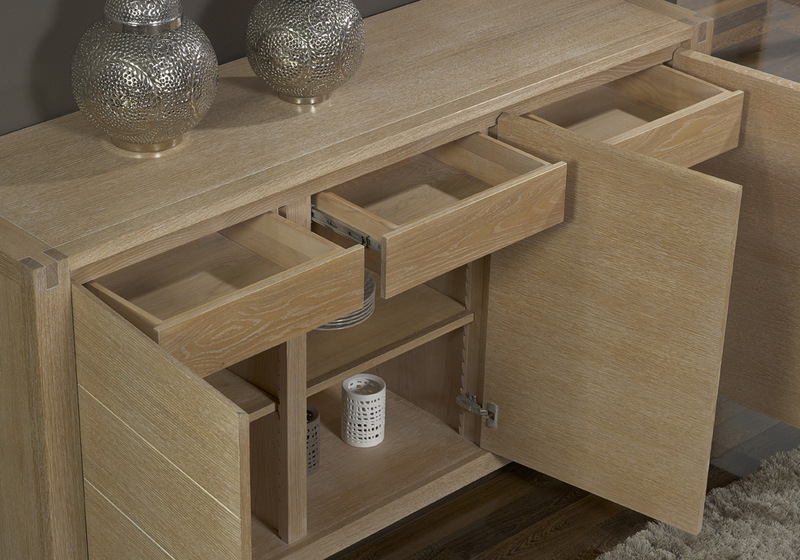 Buffet 3 portes Mathis en Chêne de style Contemporain , meuble en Chêne massif -> Meuble Bois Massif Contemporain Buffet 3 portes Mathis en Chêne de style Contemporain , meuble en Chêne massif -> Meuble Bois Massif Contemporain