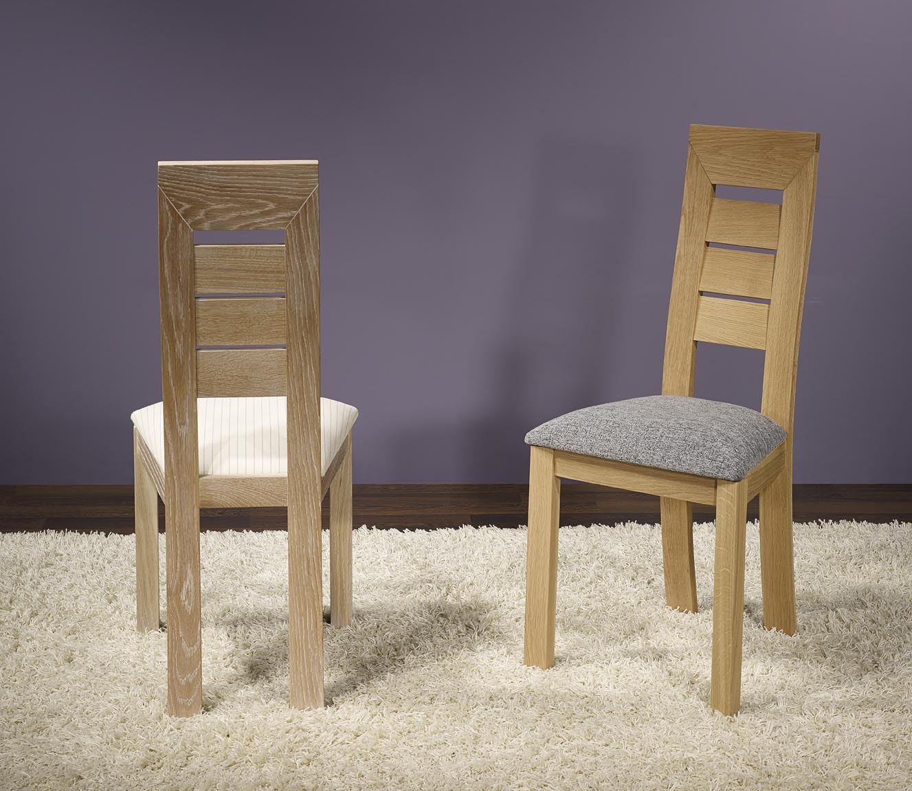Chaise En Bois Massif : (par nos soins) de 30 ?. Gratuite ? partir de 600 ? de commande Chaise En Bois Massif : (par nos soins) de 30 ?. Gratuite ? partir de 600 ? de commande