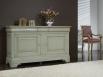 Buffet 2 portes 3 tiroirs Marc, réalisé en Chêne massif de style Louis Philippe FINITION GRIS PATINE ET USE BUFFET Buffet 2 portes 3 tiroirs Marc, réalisé en Chêne massif de style Louis Philippe FINITION GRIS PATINE ET USE BUFFET